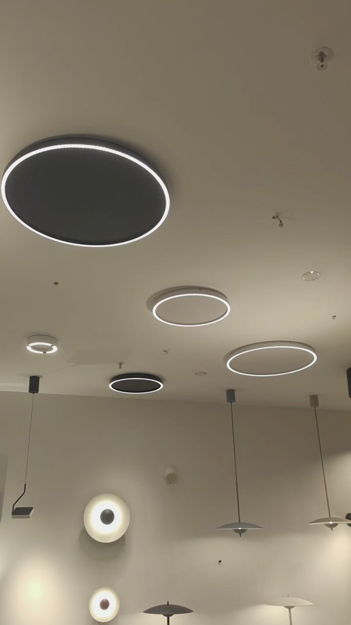 round ceiling light