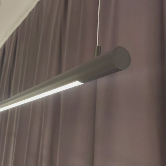 Linear pendant light